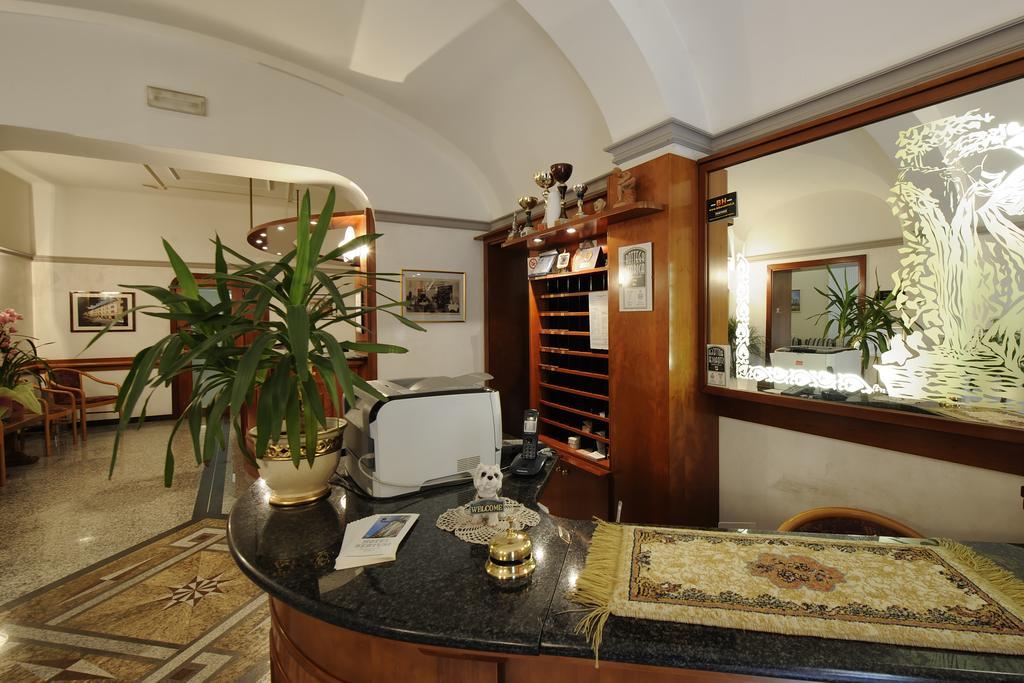 Hotel Bertusi ポッレッタ・テルメ エクステリア 写真