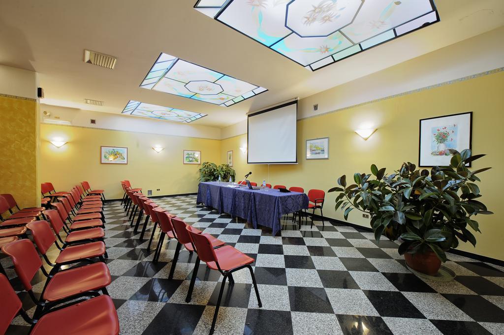 Hotel Bertusi ポッレッタ・テルメ エクステリア 写真